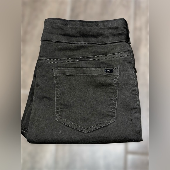 UP! Pull-On Stretch Pants Black Size 6 | Slim Fit | 29” Inseam - Picture 3 of 4